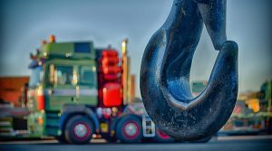 Samodzielne holowanie czy pomoc drogowa